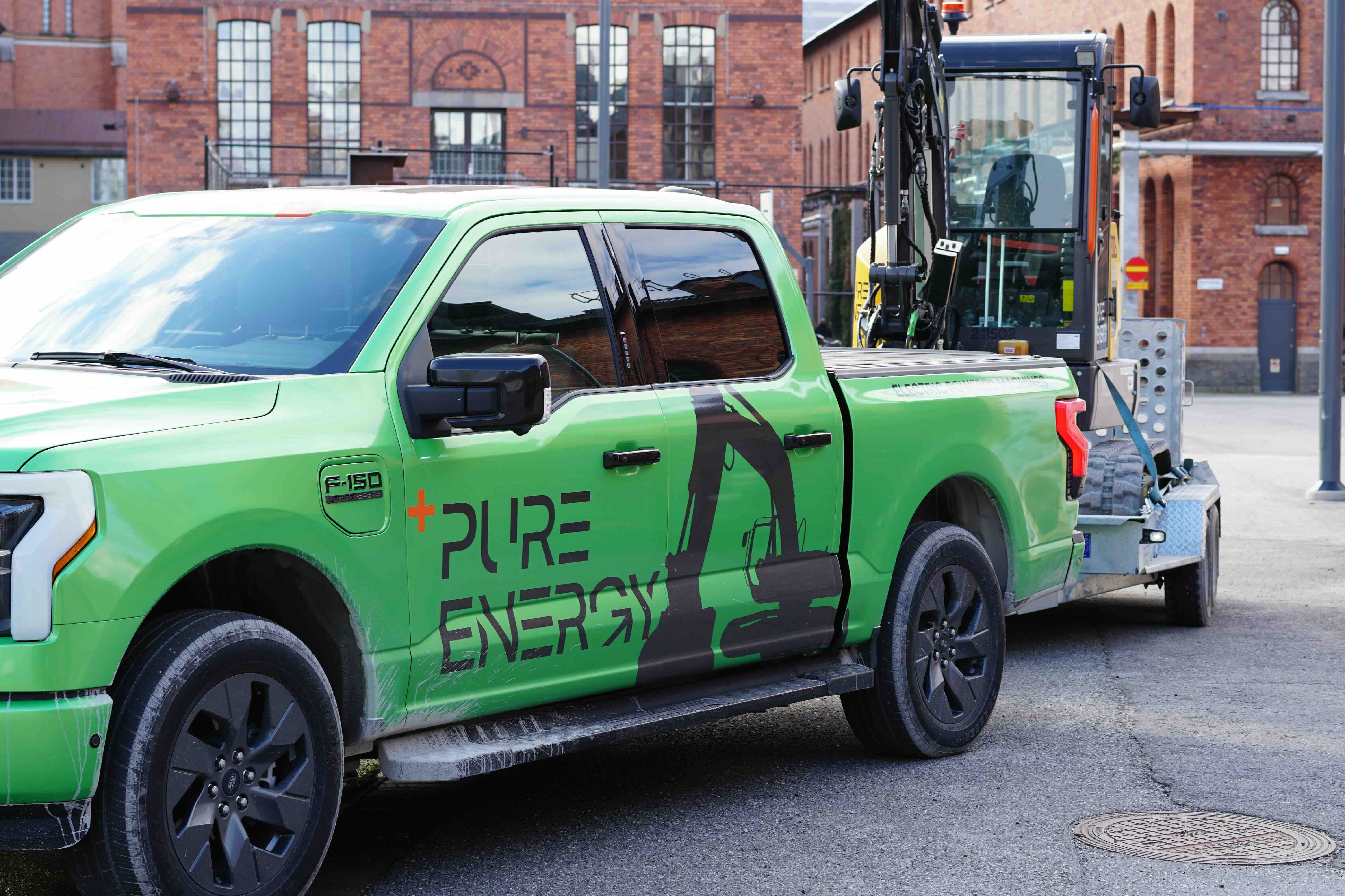 Pure Energy Bakgrund